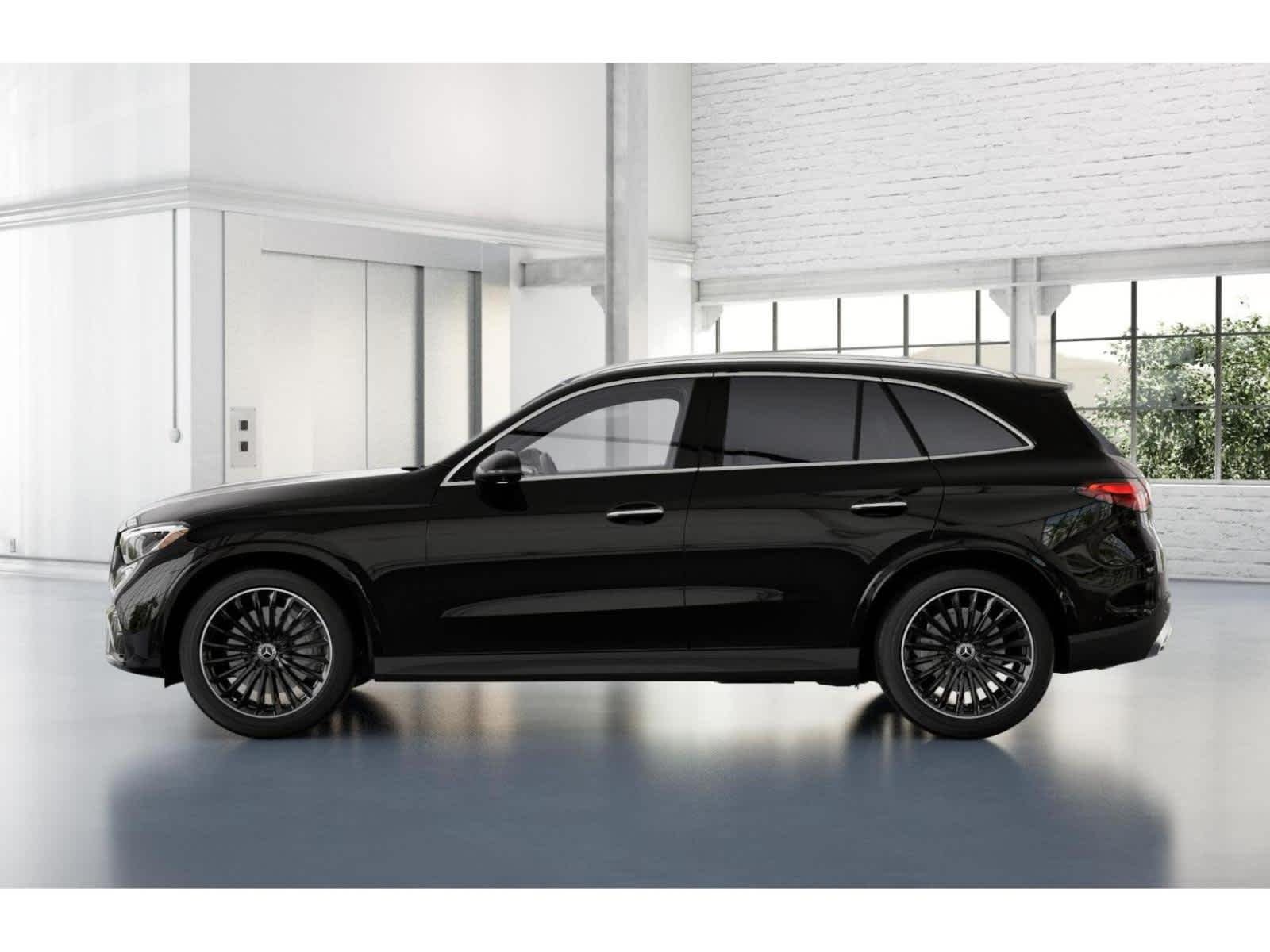 Used 2026 040/Black Mercedes-Benz GLC 300 image 33