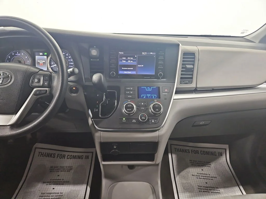 Used 2019 White Toyota LE image 18