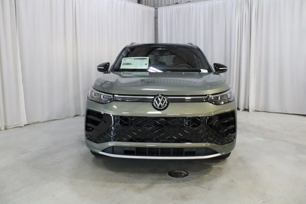 New 2026 Green Volkswagen SEL R-Line Turbo image 38