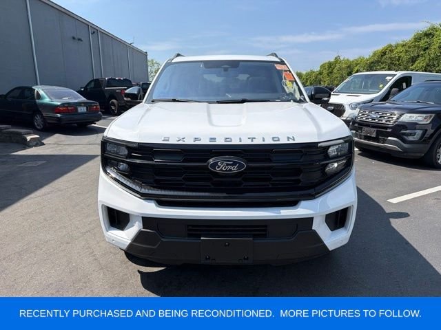 Used 2025 White Ford Active image 1