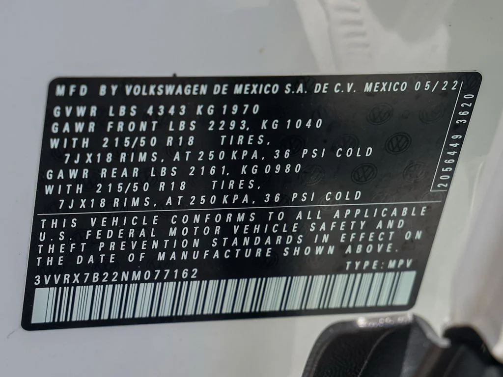 Used 2022 White Volkswagen 1.5T SE image 32