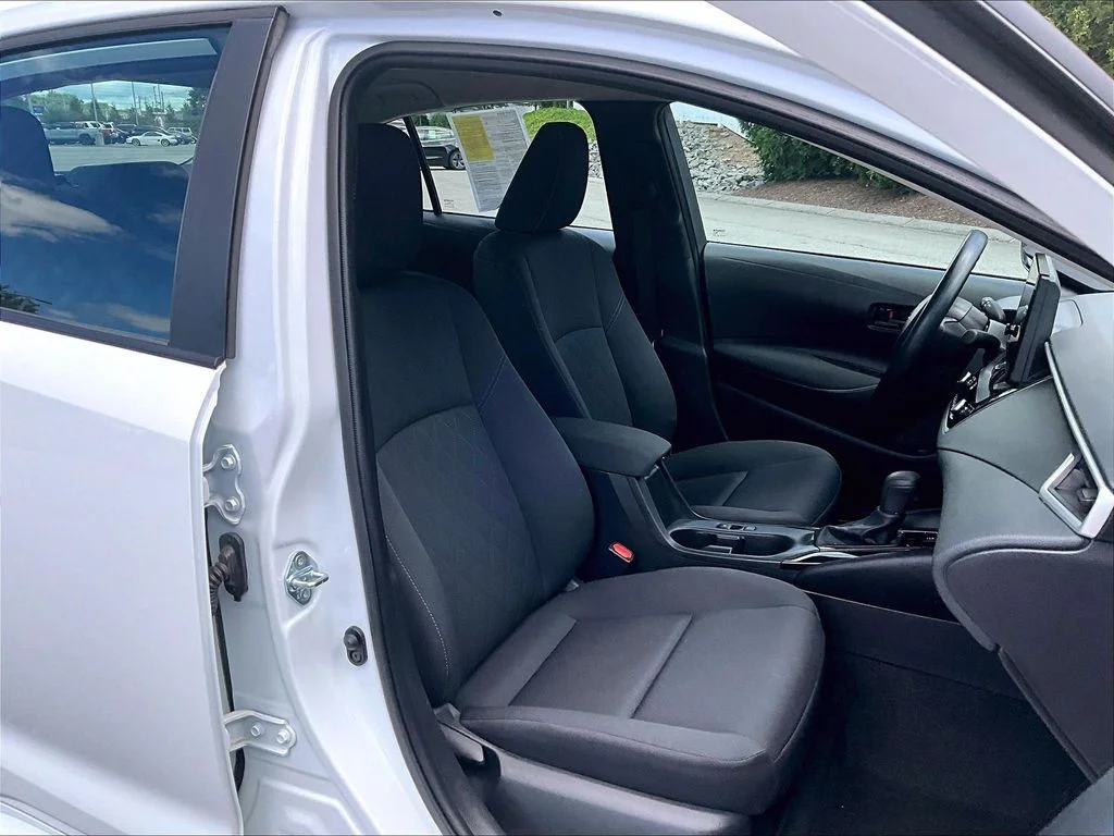 Used 2025 White Toyota LE image 11