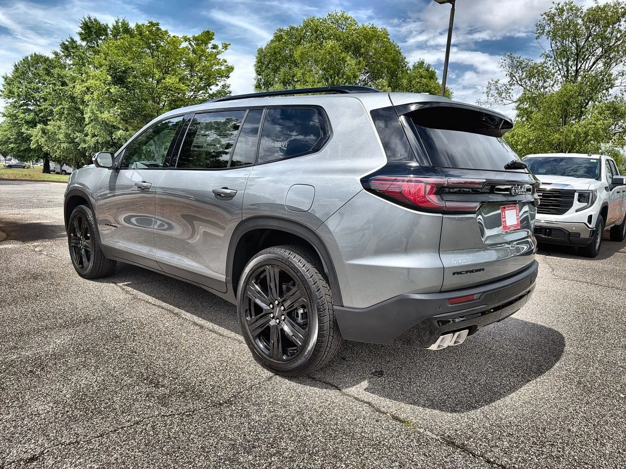 New 2026 Sterling Metallic GMC Elevation image 6