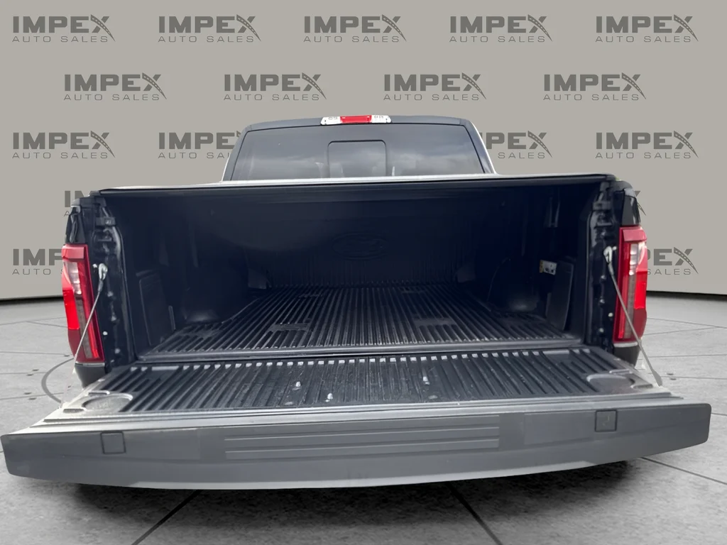Used 2024 Black Ford XLT image 24