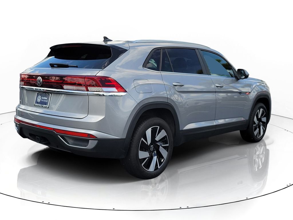 Certified Used 2026  Volkswagen SE w/Technology image 4