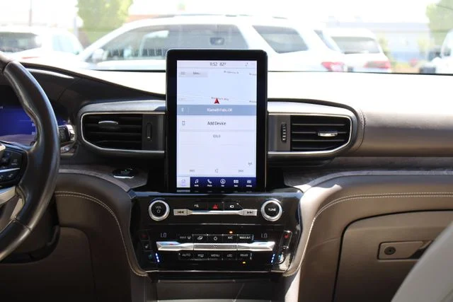 Used 2021 White Ford Platinum image 21