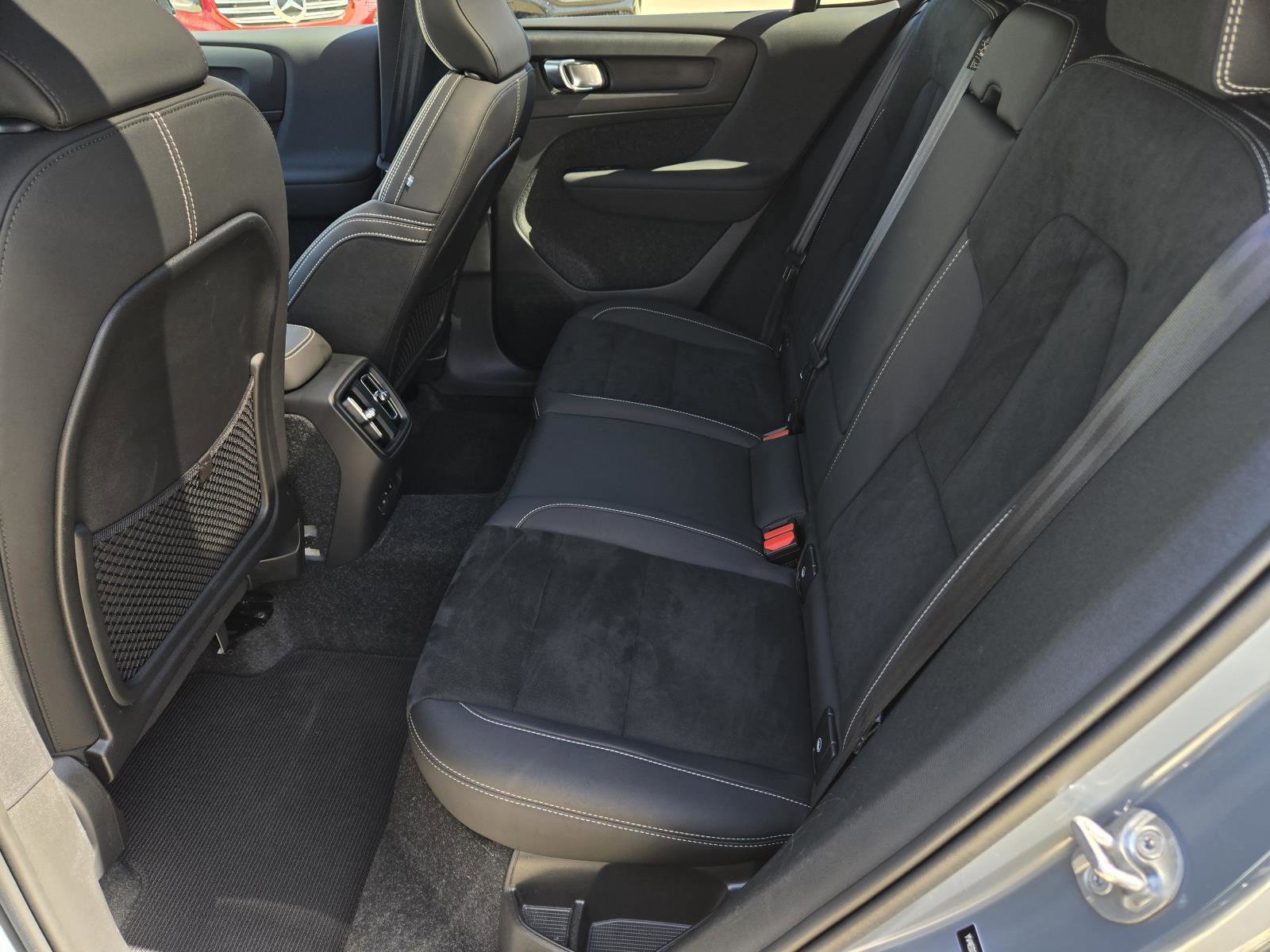 Used 2023 Thunder Gray Metallic Volvo Plus image 31