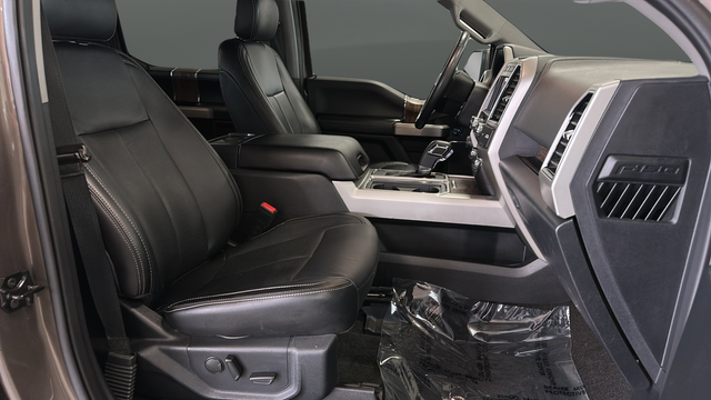 Used 2020 Stone Gray Metallic Ford Lariat image 23