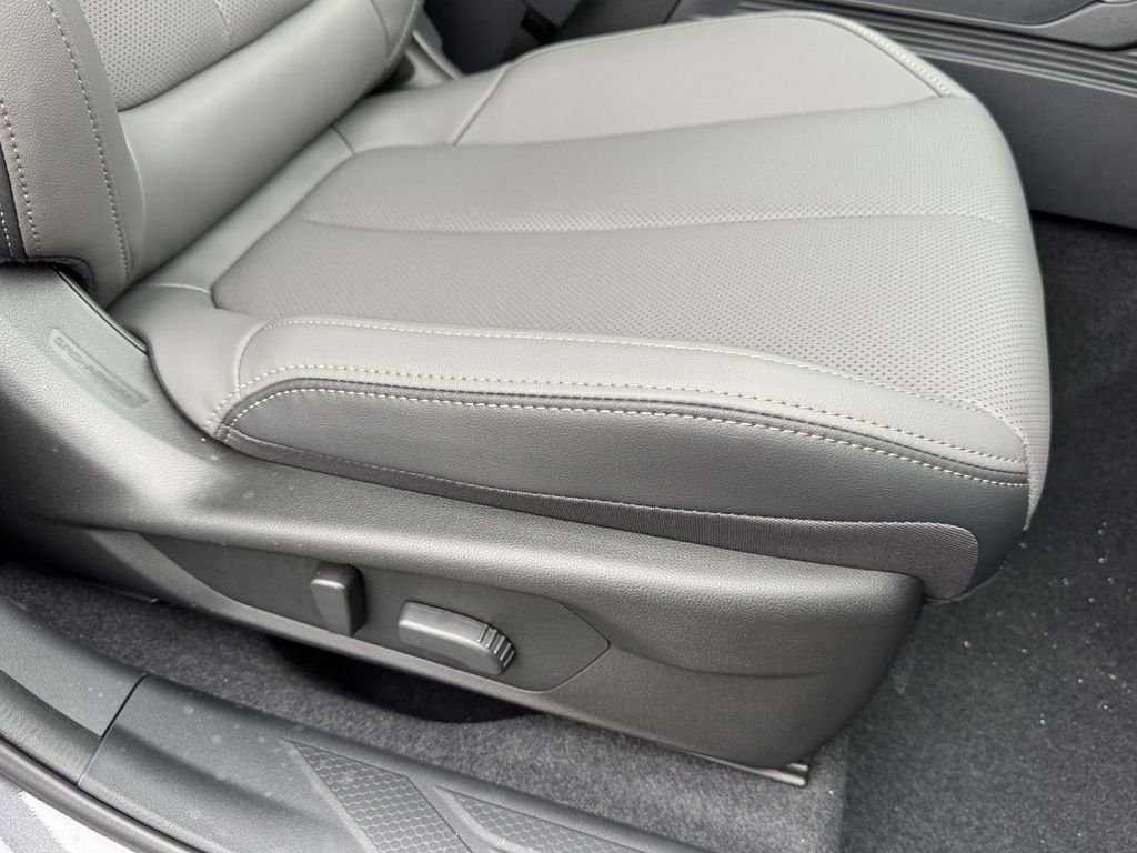 2026 Subaru Outback Limited - Photo 9