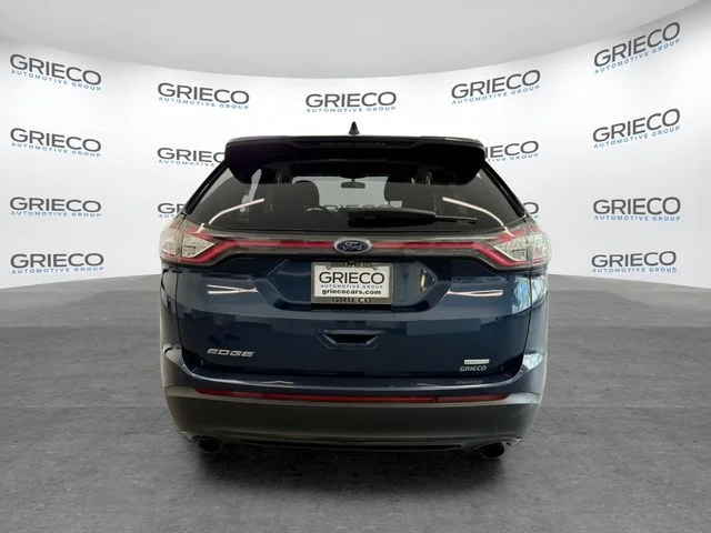 Used 2017 Blue Ford SE image 11