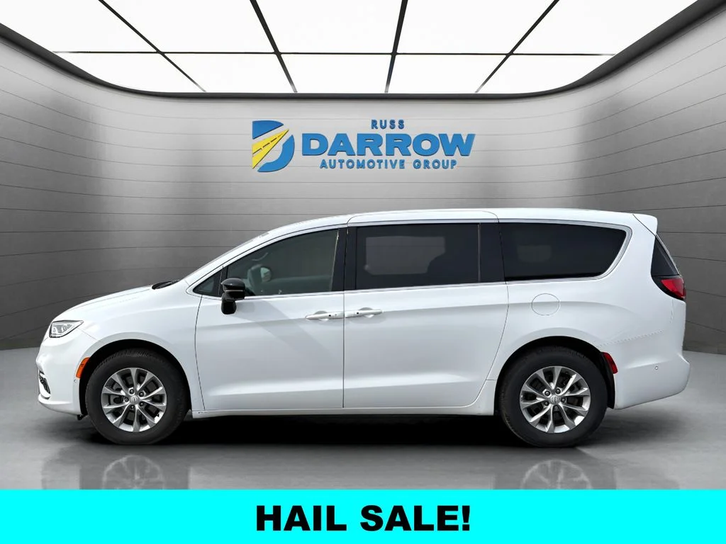 Used 2025 White Chrysler Select image 2