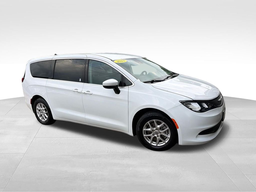 Used 2023 White Chrysler LX image 7