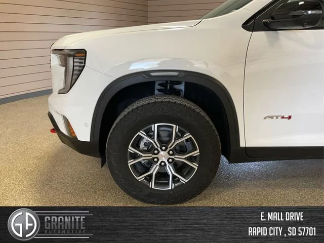 2025 GMC Acadia AT4 - Photo 13