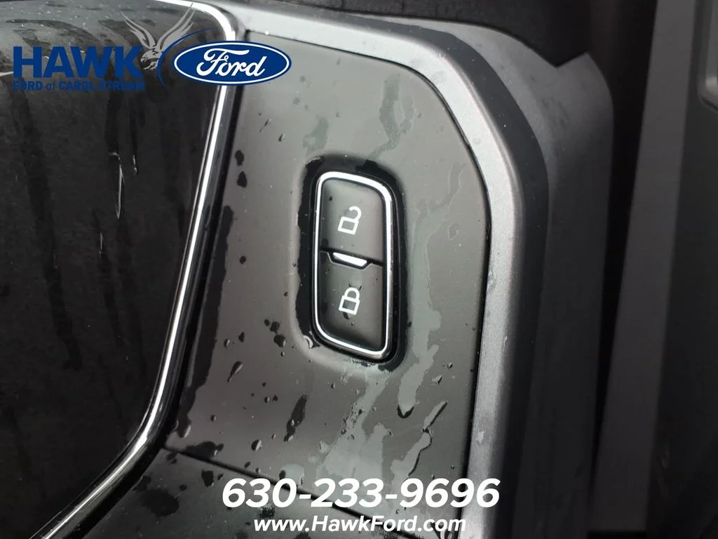 Used 2025 Black Ford XLT image 17