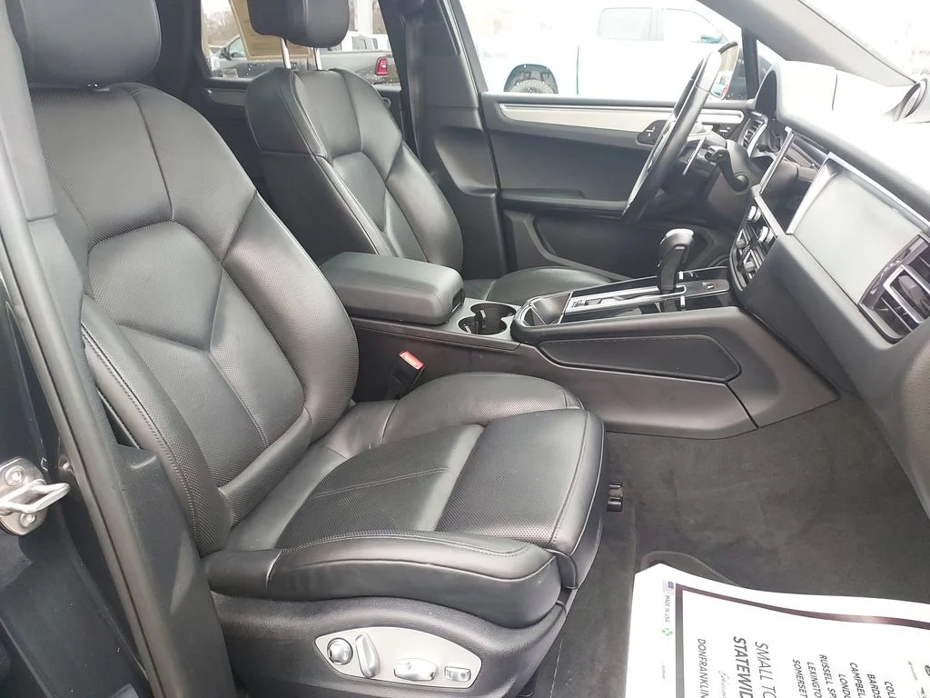 Used 2022 Black Porsche Base image 31