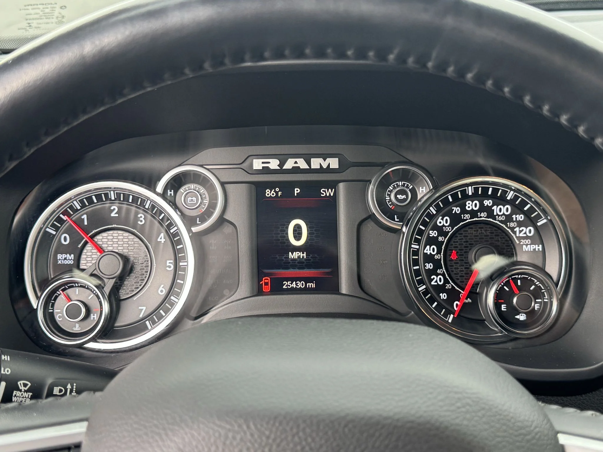 Used 2023 DIAMOND BLACK CRY Ram Big Horn image 20