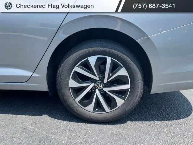 Used 2024 Pyrite Silver Metallic Volkswagen 1.5T S image 10