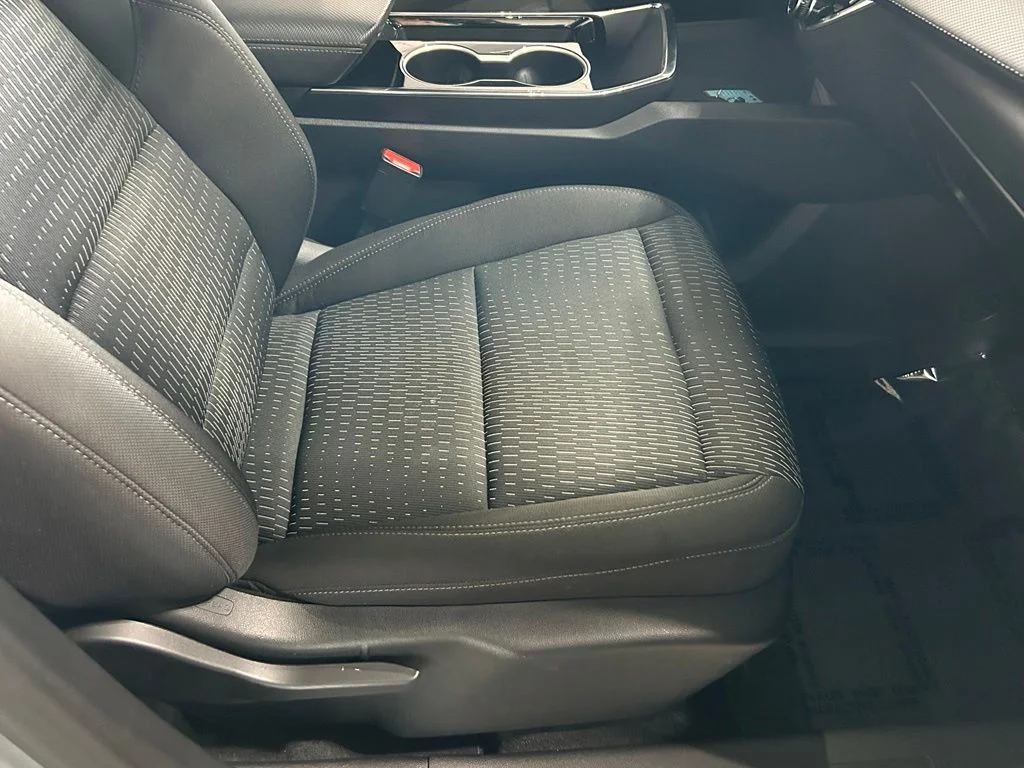 Used 2025 Sterling Gray Metallic Chevrolet LT image 34