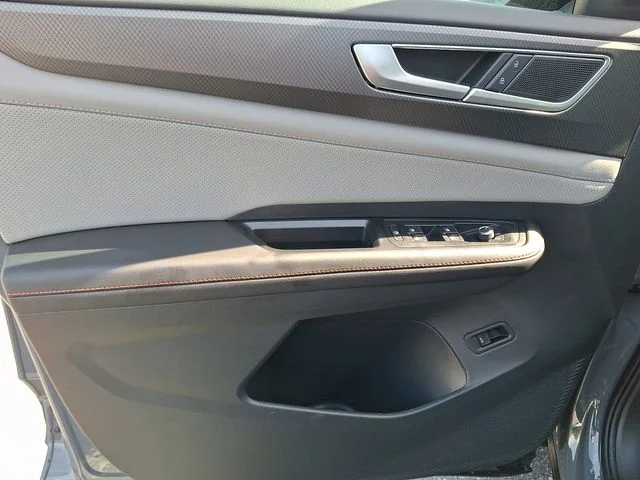 New 2026 Gray Volkswagen 2.0T Peak Edition image 8