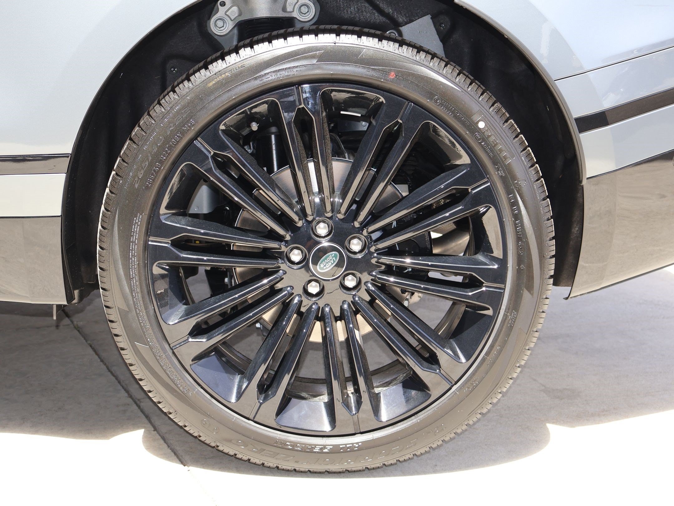 New 2026 Zadar Grey LAND ROVER Belgravia Edition image 25