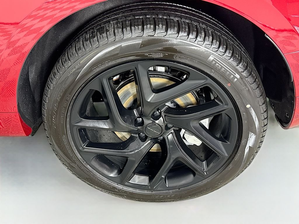 New 2026 Firenze Red Land Rover Dynamic SE image 25