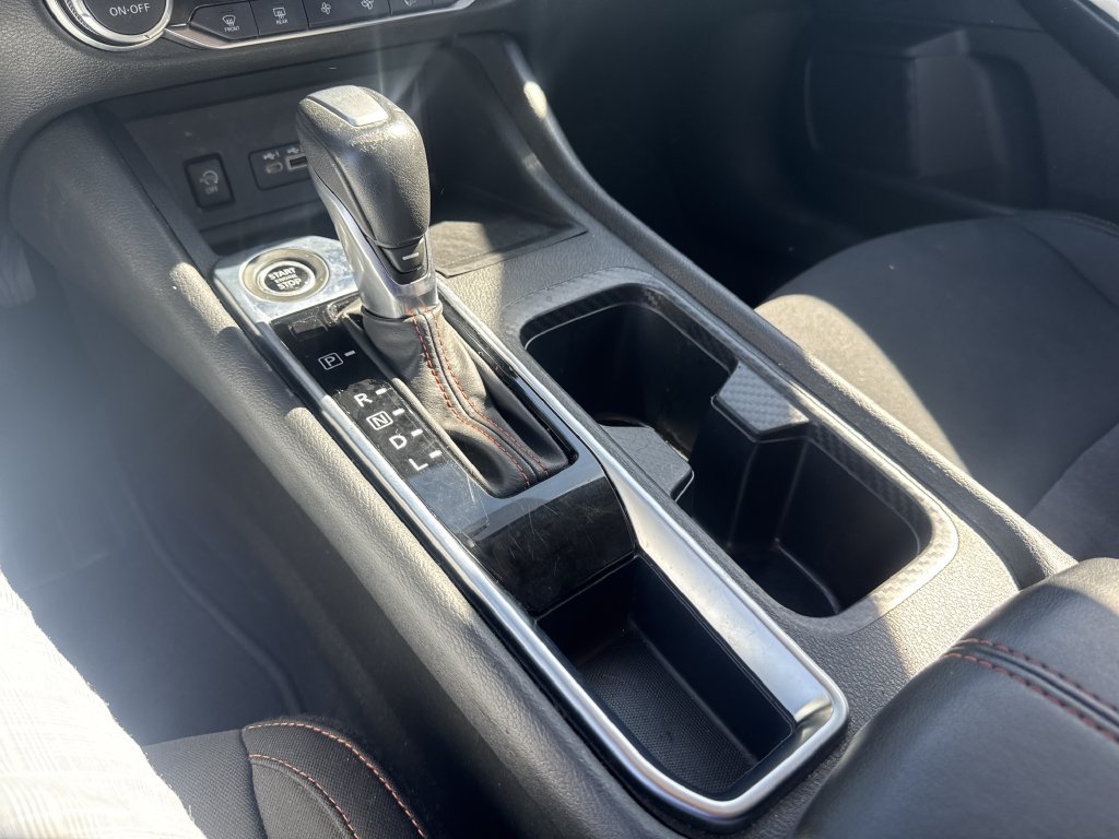 Used 2025 White Nissan SR image 19