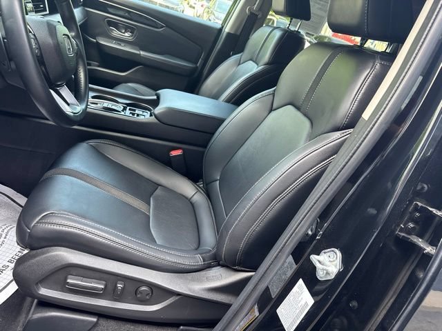 Certified Used 2023 Crystal Black Pearl Honda EX-L 8 Passenger image 15