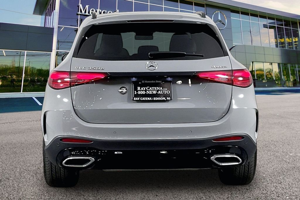2025 Mercedes-Benz GLC Base - Photo 4