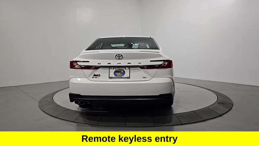 Used 2025  Toyota SE image 4