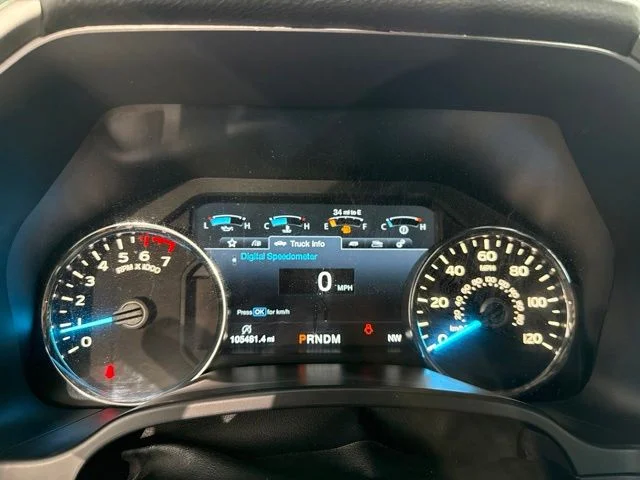 Used 2019 White Ford Lariat image 25