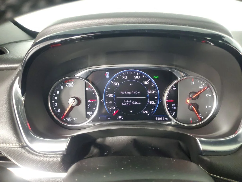 Used 2022 White Chevrolet Premier image 27