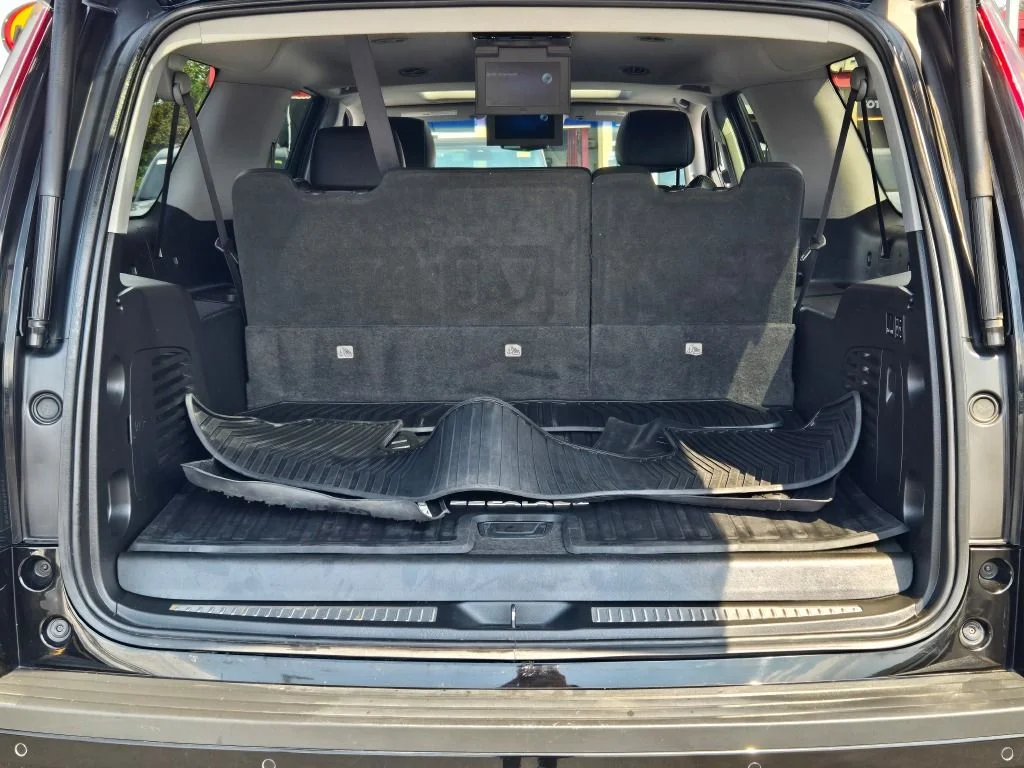 Certified Used 2018 Black Cadillac Premium image 16
