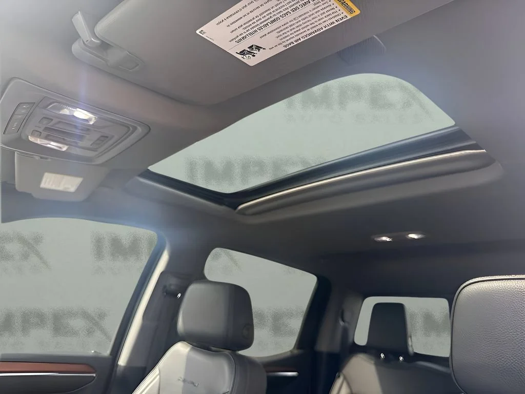 Used 2022 WHITE FROST TRICOAT GMC Denali image 28