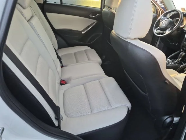 Used 2016 White Mazda Grand Touring image 33