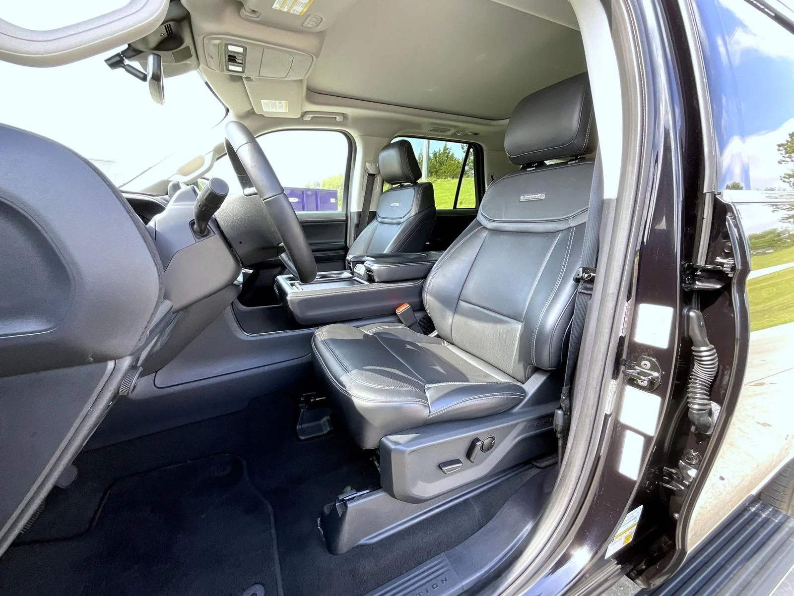 Used 2025 Black Ford Platinum image 10