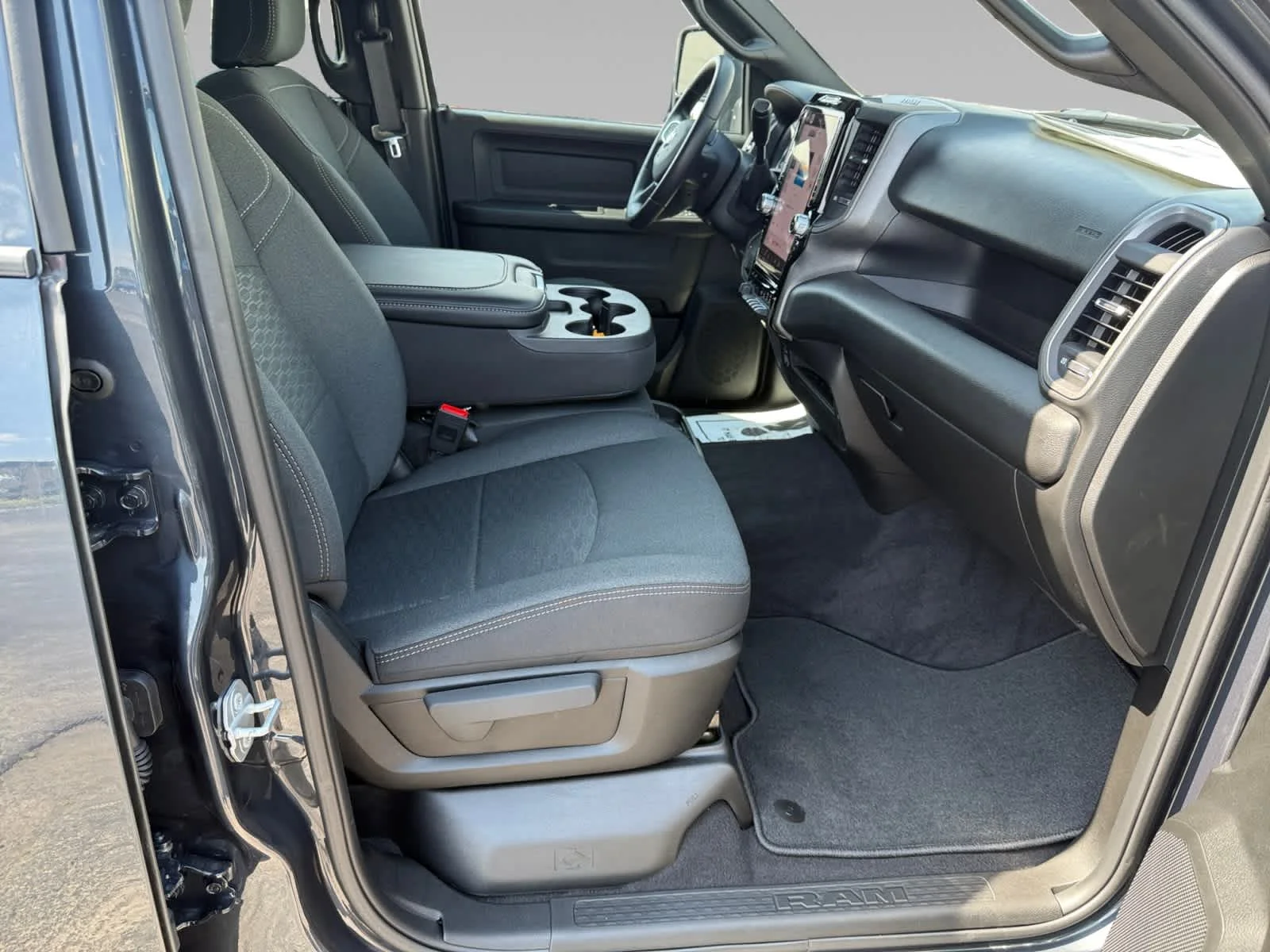 2026 RAM 2500 Tradesman - Photo 15