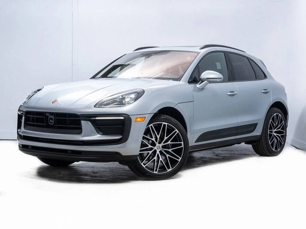2026 Porsche Macan Base
