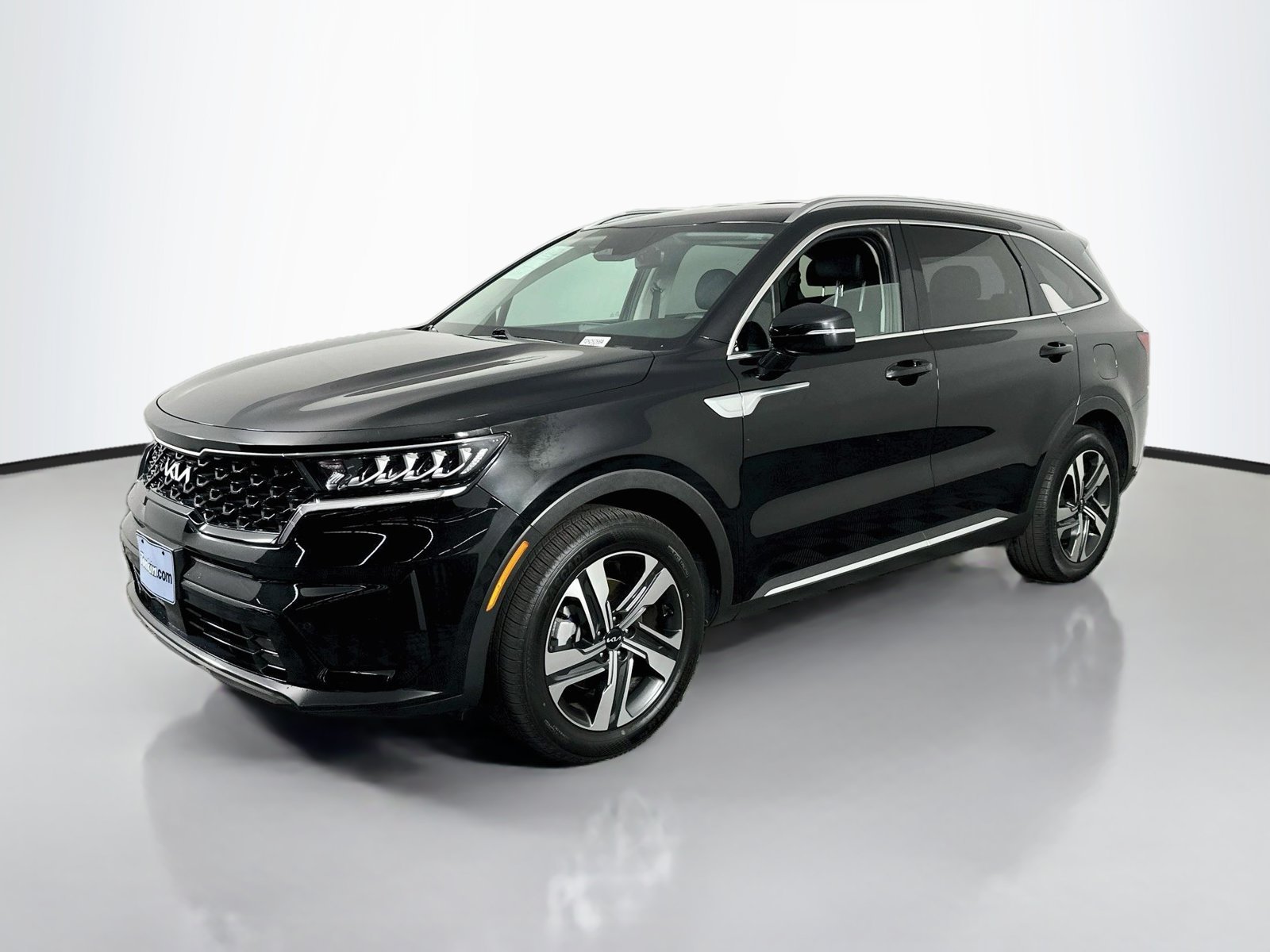 Used 2023 Aurora Black Kia EX image 3