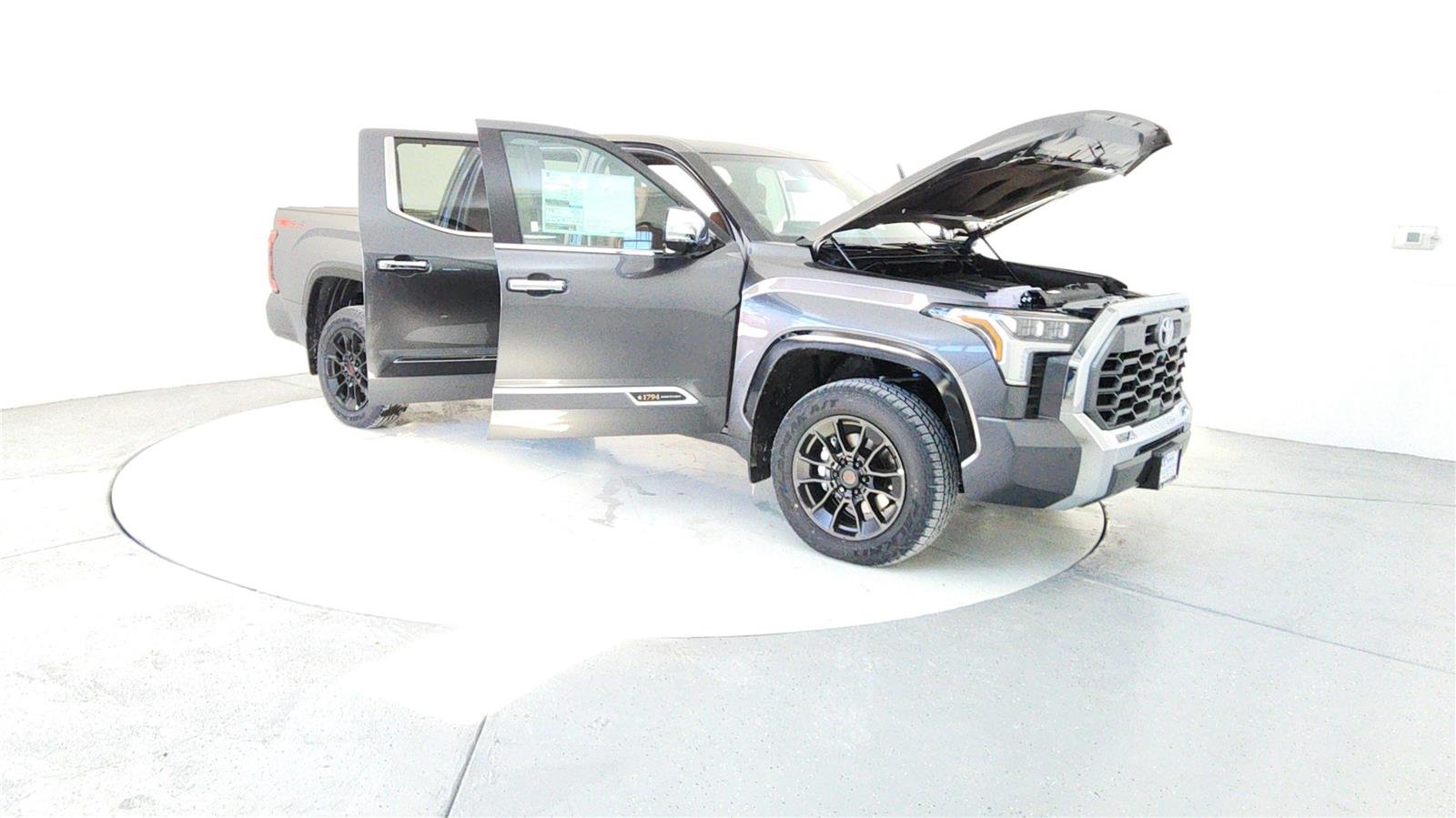 2025 Toyota Tundra 1794 Edition - Photo 12