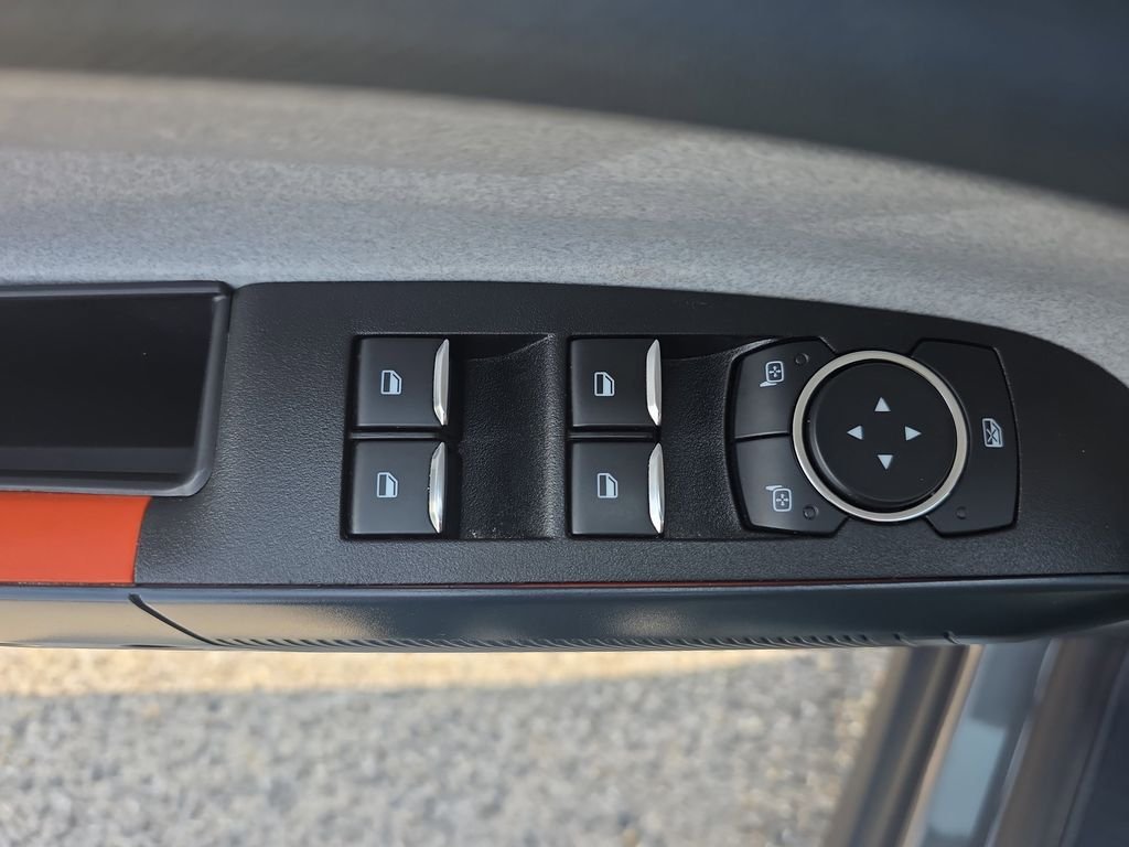 Used 2024 Gray Ford XLT image 18