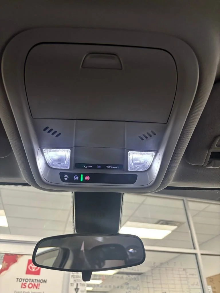 2024 Chevrolet Equinox LT - Photo 18