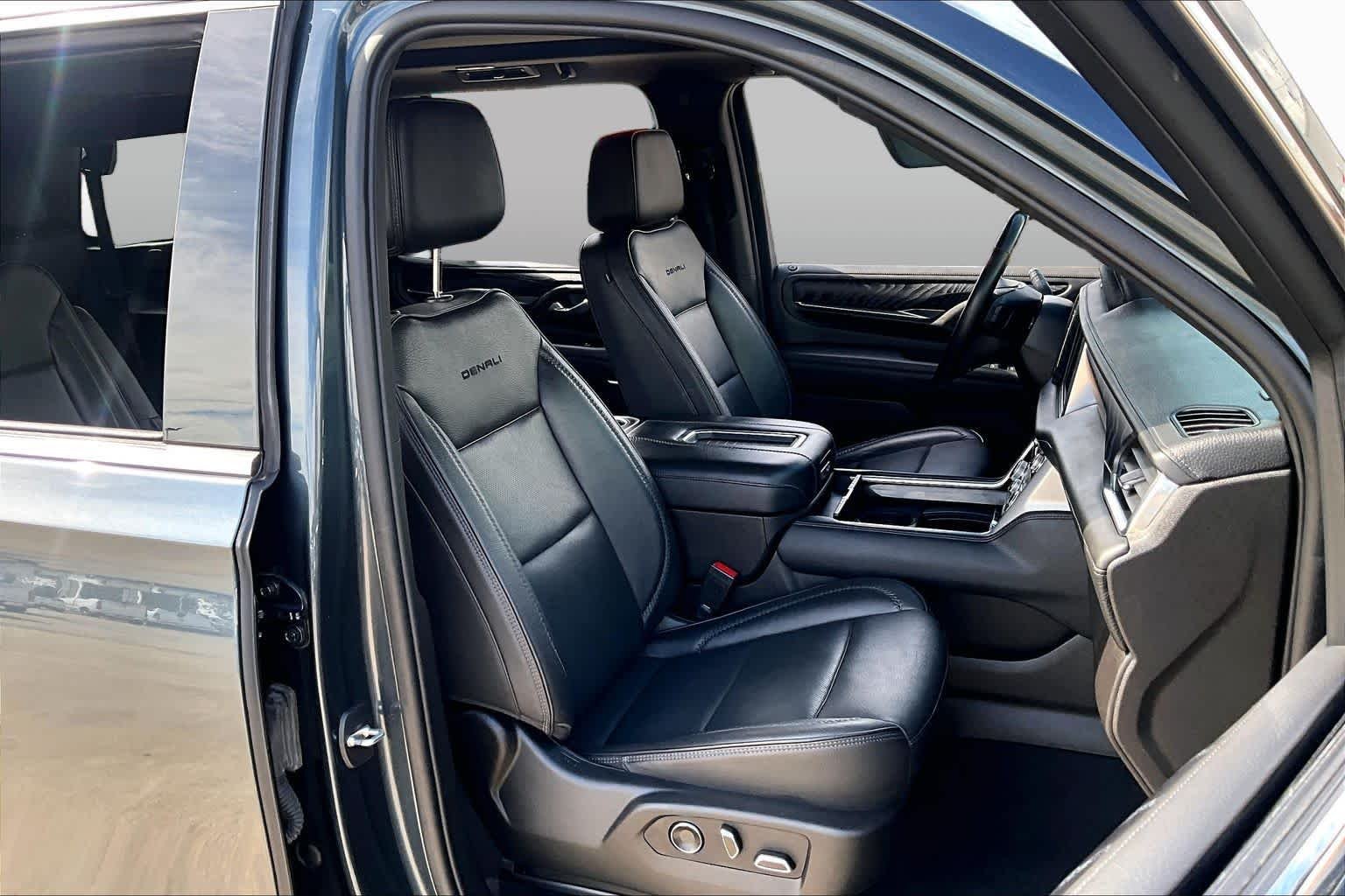 Used 2021 Dark Sky Metallic GMC Denali image 9