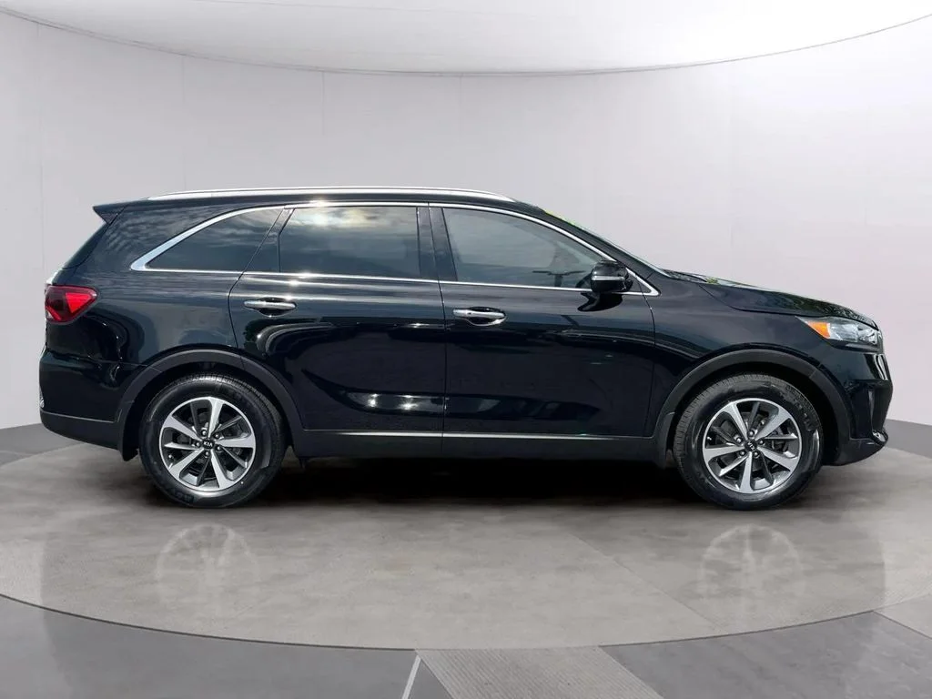 Used 2019 Ebony Black Kia EX image 6