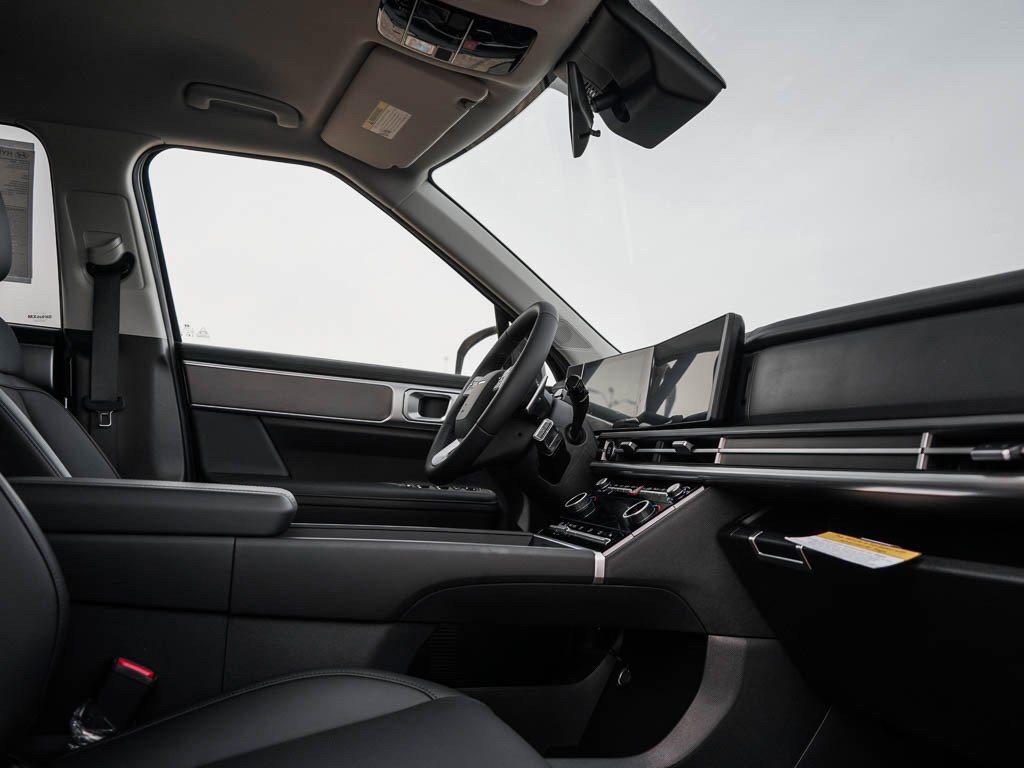 New 2026 Phantom Black Hyundai SEL AWD image 11