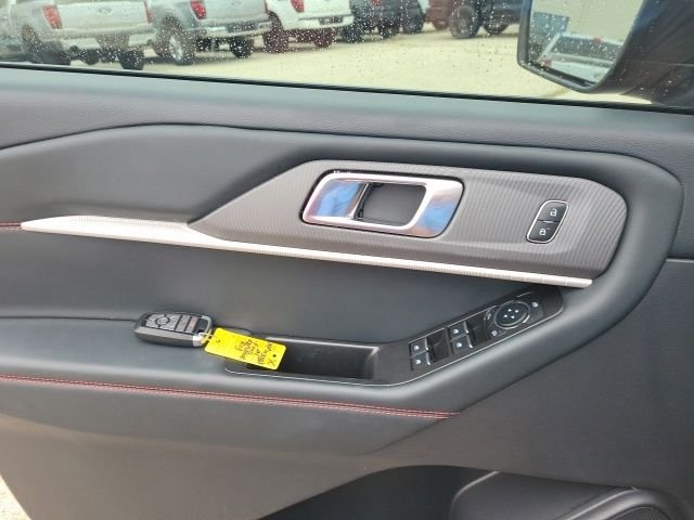 Used 2025 Red Metallic Ford ST-Line image 15