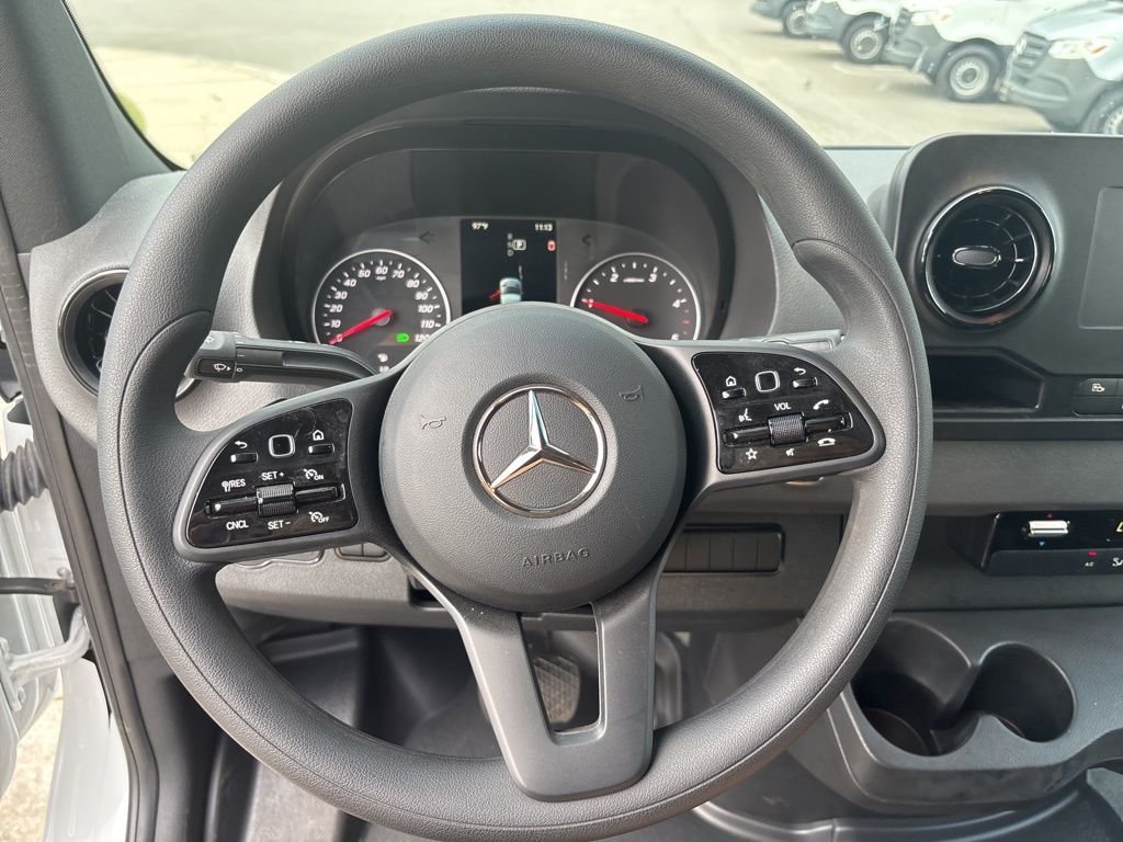 Used 2024 White Mercedes-Benz Cargo 170 WB image 40