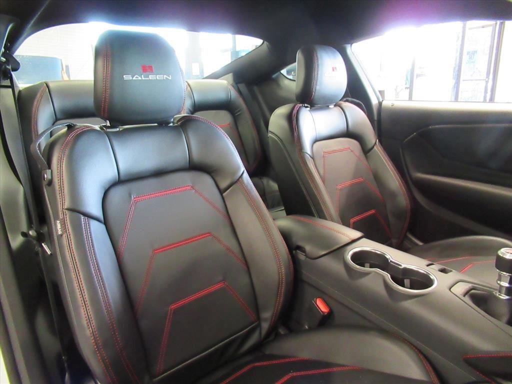 2025 Ford Mustang GT Fastback - Photo 16