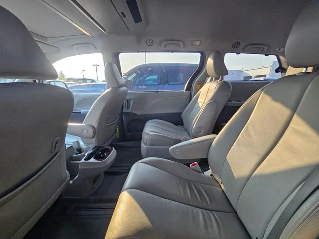 Used 2014 Shoreline Mist Toyota XLE image 13