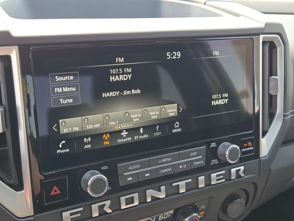 2025 Nissan Frontier SV - Photo 11