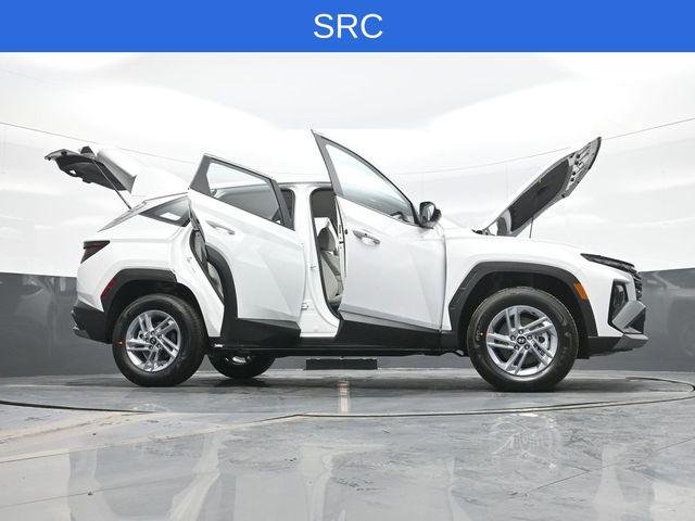 New 2026 White Hyundai SE AWD image 31